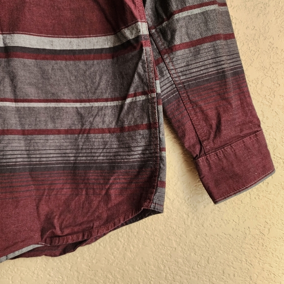 Arizona Jean maroon and grey striped long sleeve button up shirt Size M 10/12 - Picture 5 of 10